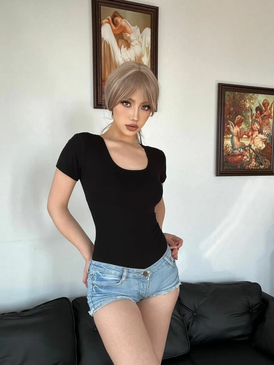 "Chongbaijia Women's 5 Pack Square Neck Short Sleeve Bodysuits - Stretchy Casual T-Shirt Tops"